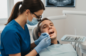 Dentist in